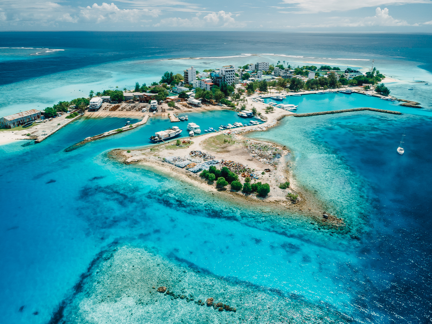 Beach Stay Gulhi & South Male - 8 days primary image